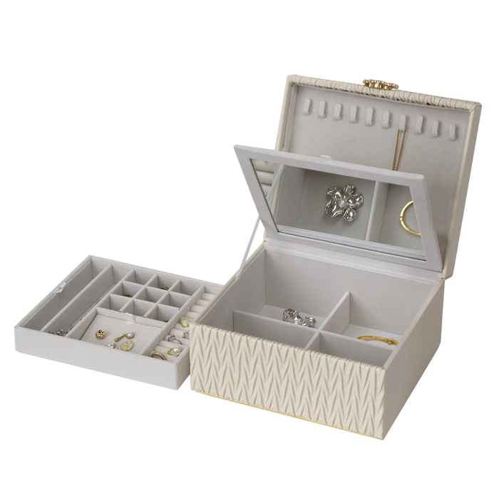 Solace Champagne - with lift out tray