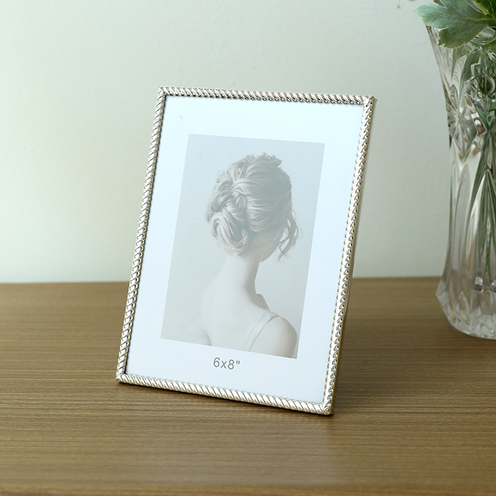 Timeless Silver Picture Frame 6"x 8"