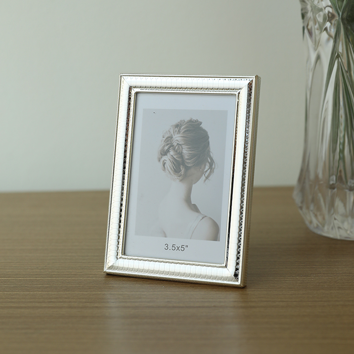 Classic Silver Picture Frame 3"x 5"